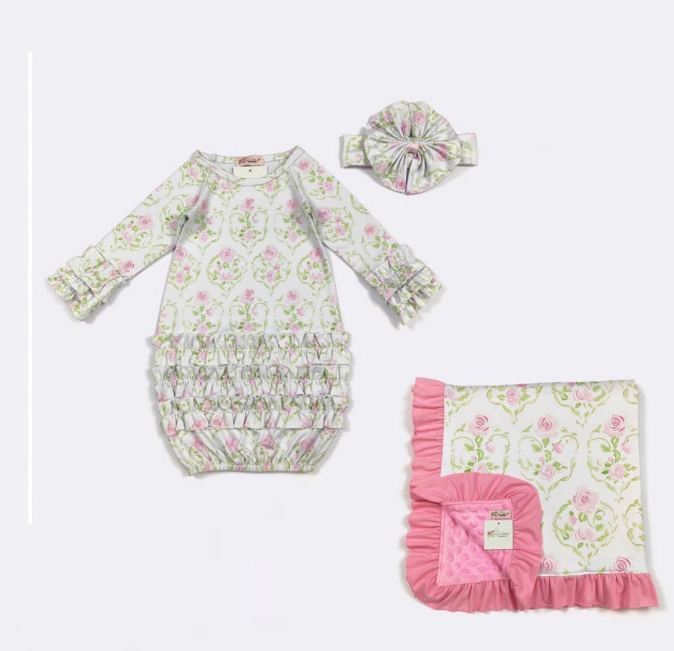 Newborn baby girl gown and blanket set